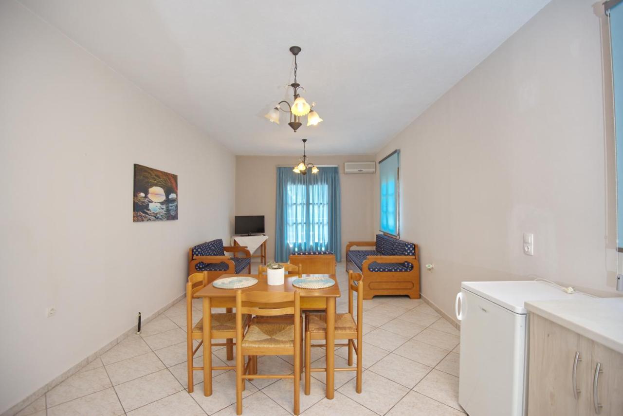 Kavos Apartments Alonissos Patitiri Eksteriør billede