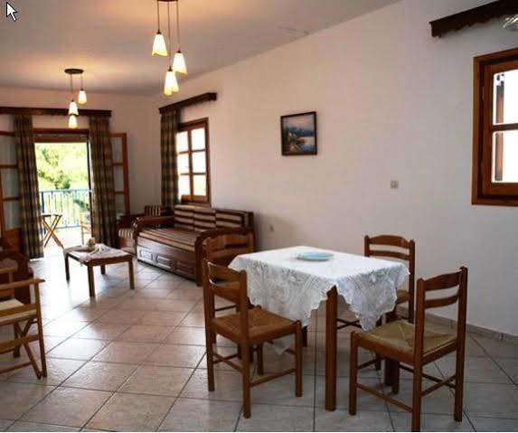 Kavos Apartments Alonissos Patitiri Eksteriør billede